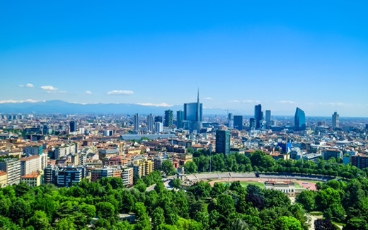 Milan skyline with the skyscrapers of the Porta Nuova business district